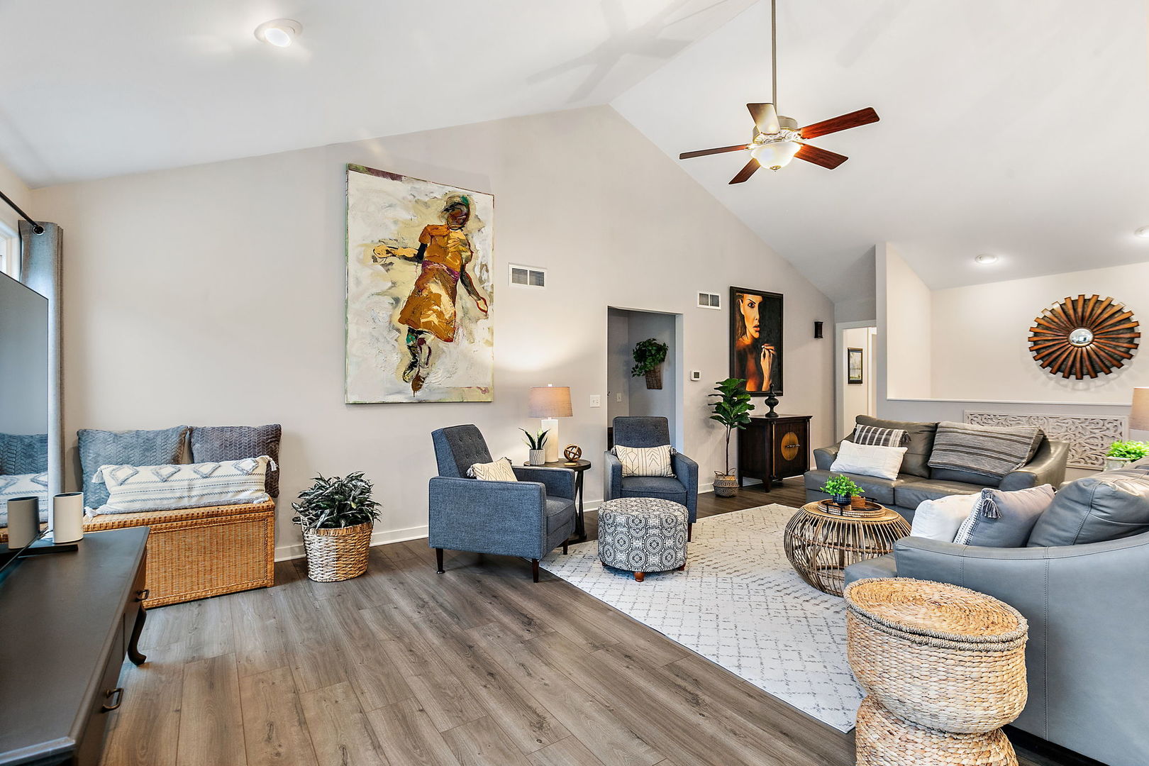 511 W Miller Avenue, Hinckley, IL 60520