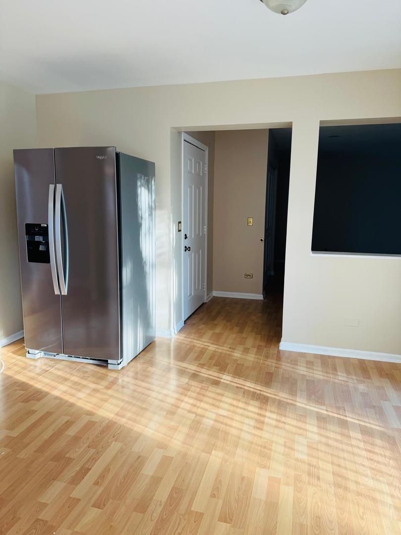 216 Iris Drive, Streamwood, IL 60107