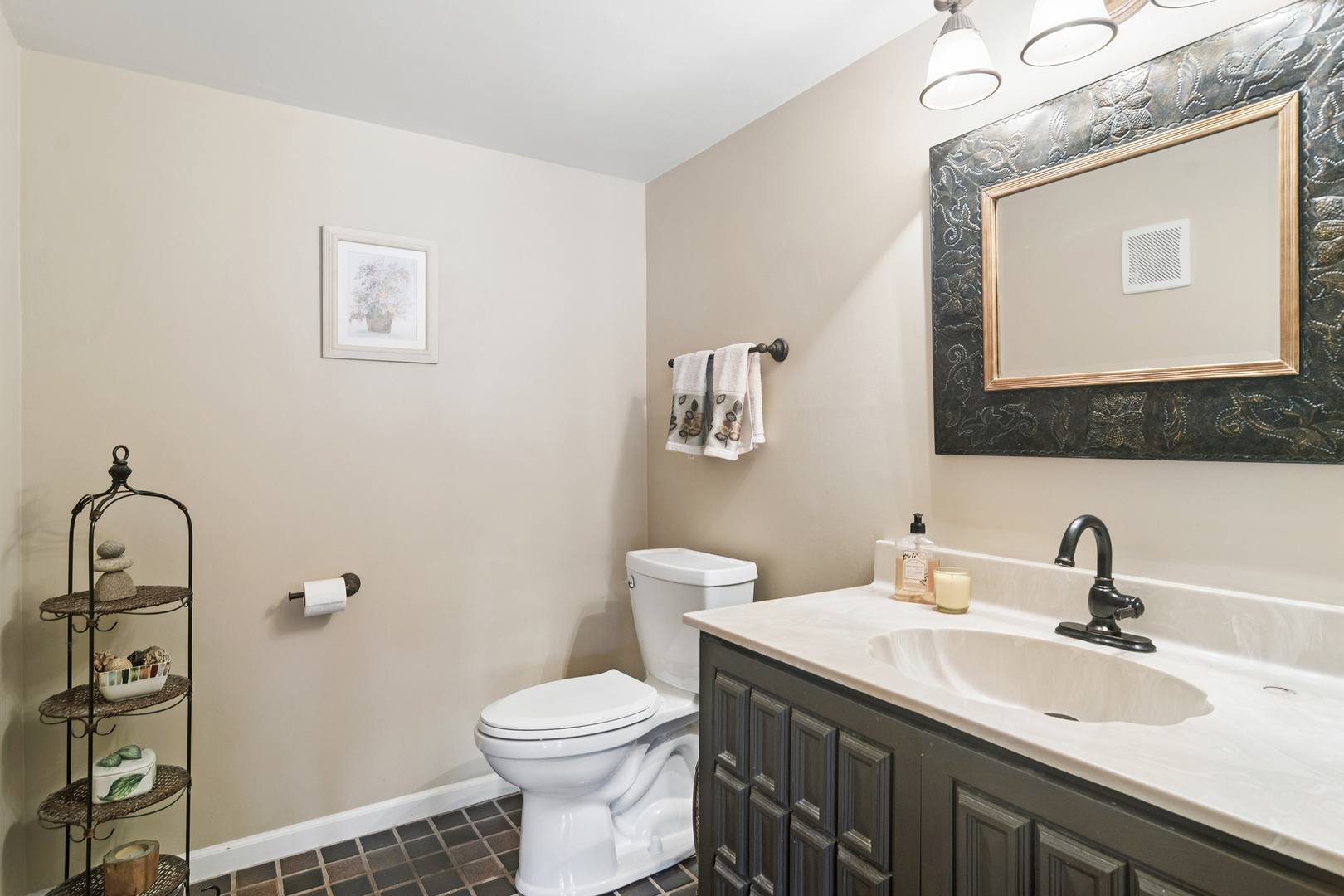 Arlington Heights, IL 60004