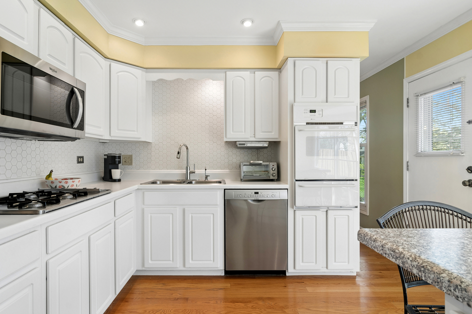 Arlington Heights, IL 60004