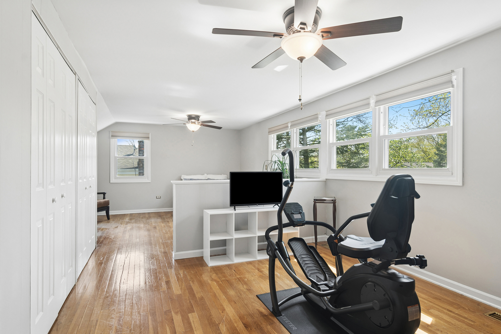 Arlington Heights, IL 60004