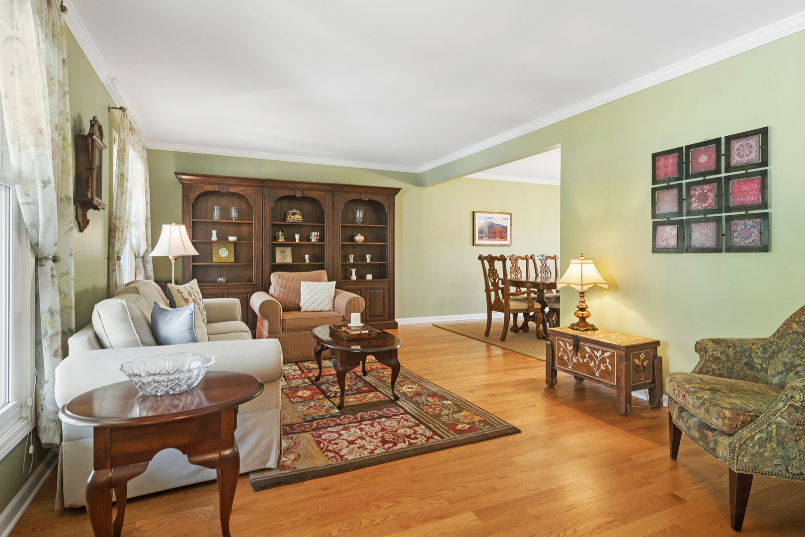 Arlington Heights, IL 60004