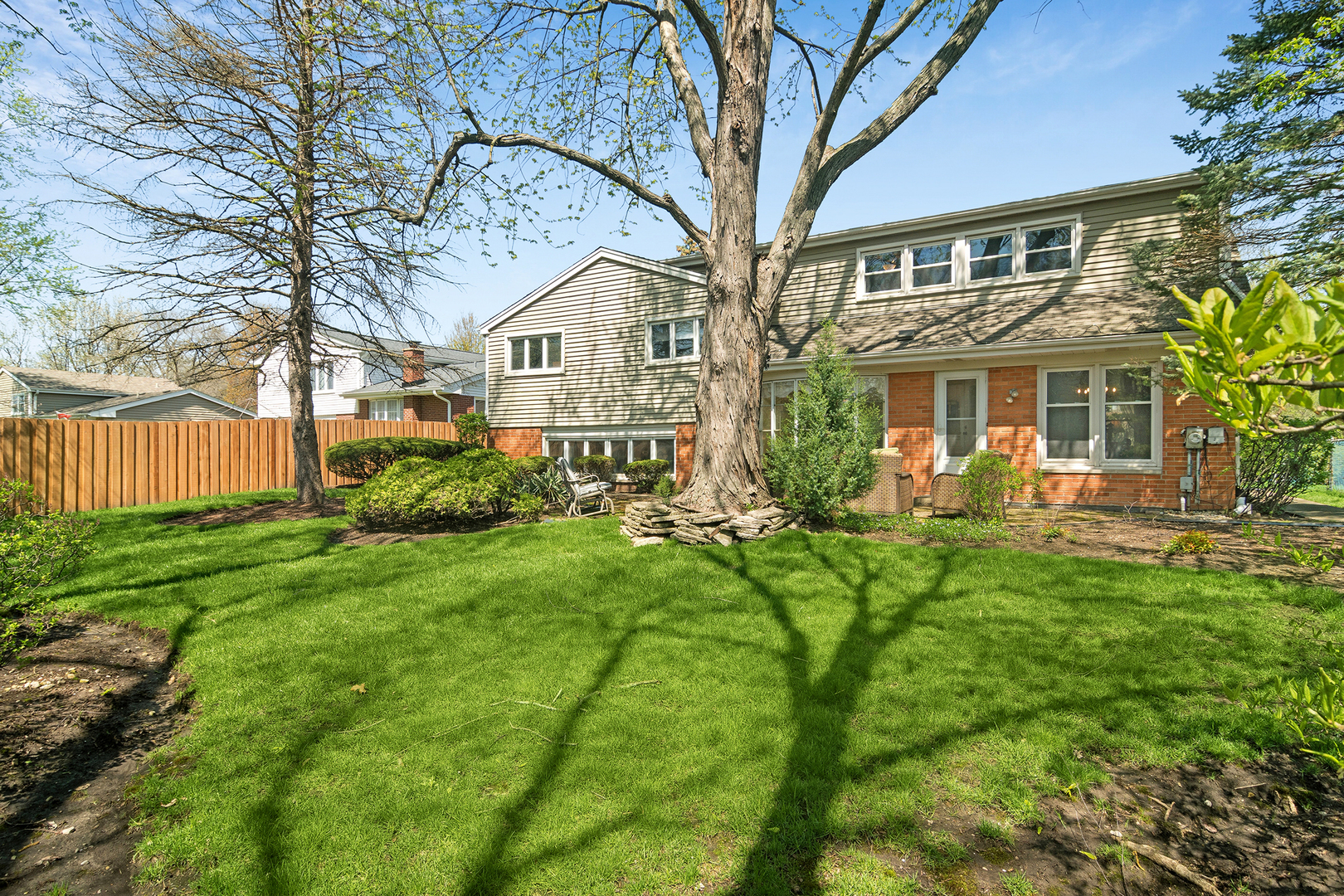 Arlington Heights, IL 60004