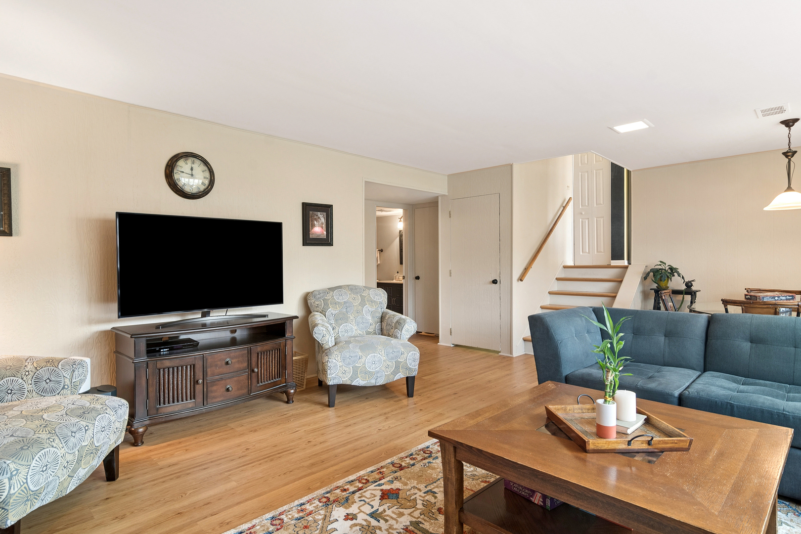 Arlington Heights, IL 60004