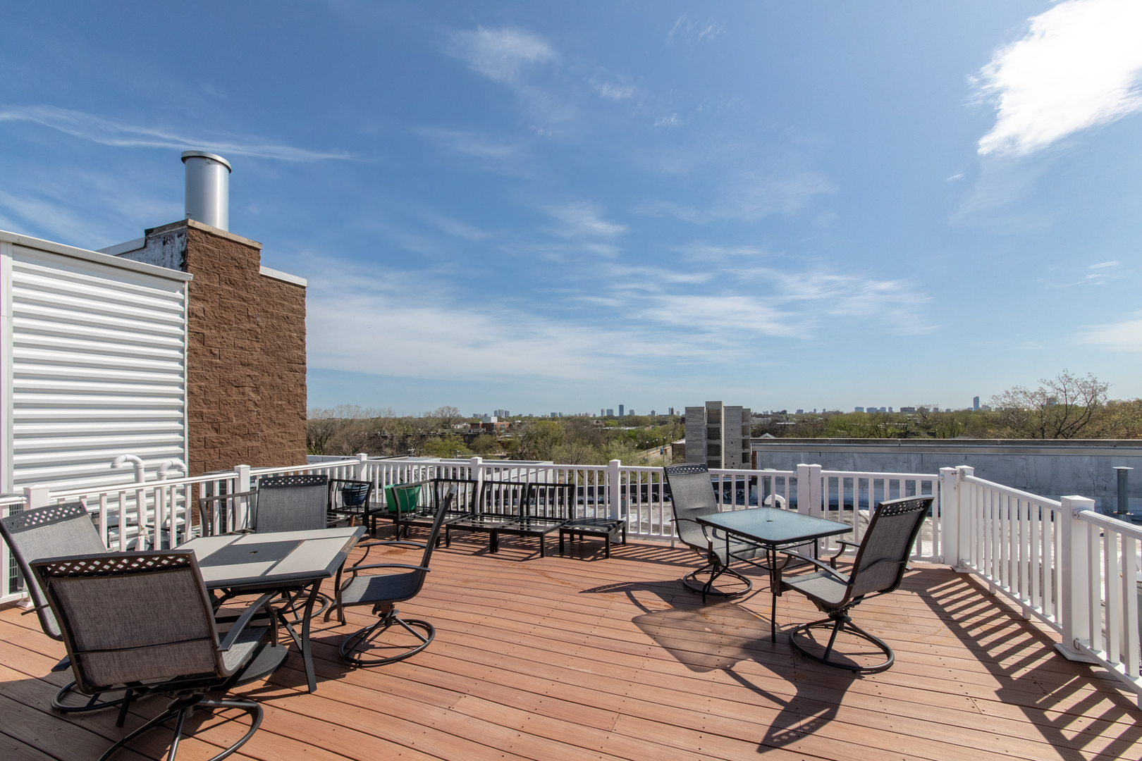 4770 N Manor Avenue #404, Chicago, IL 60625