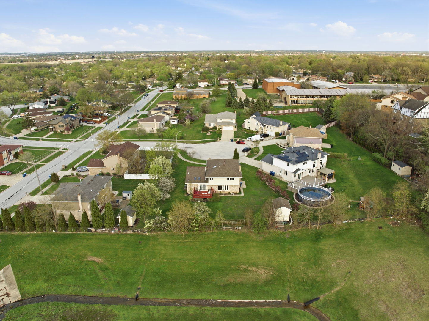 8920 Emerald Court, Hickory Hills, IL 60457