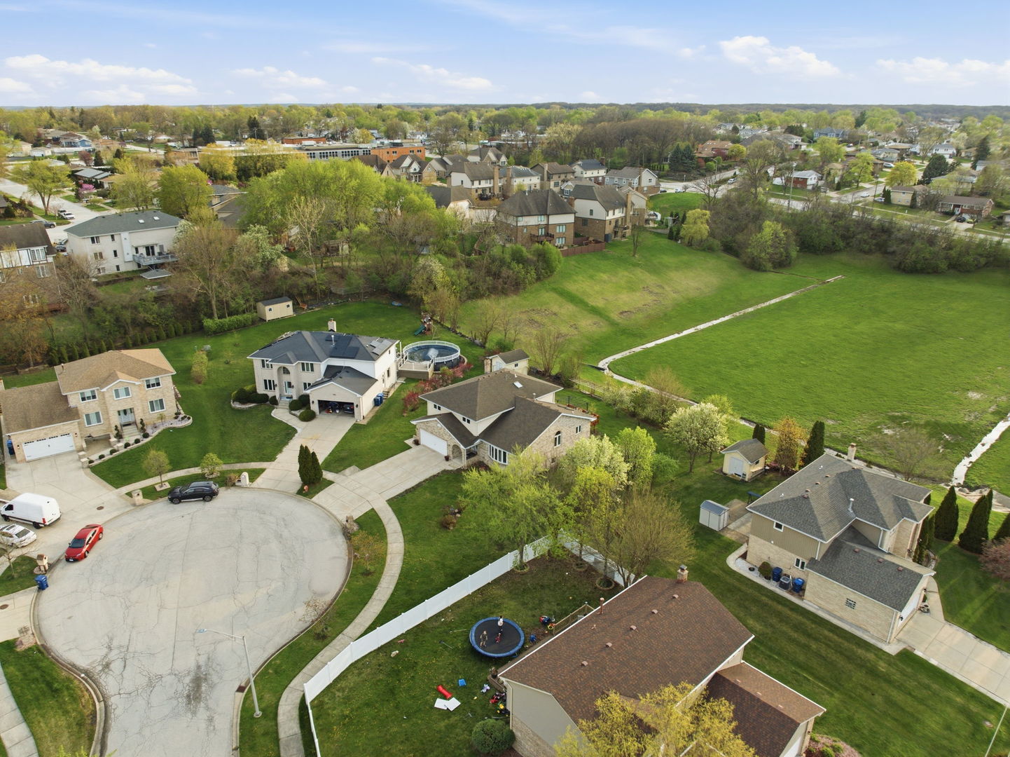 8920 Emerald Court, Hickory Hills, IL 60457