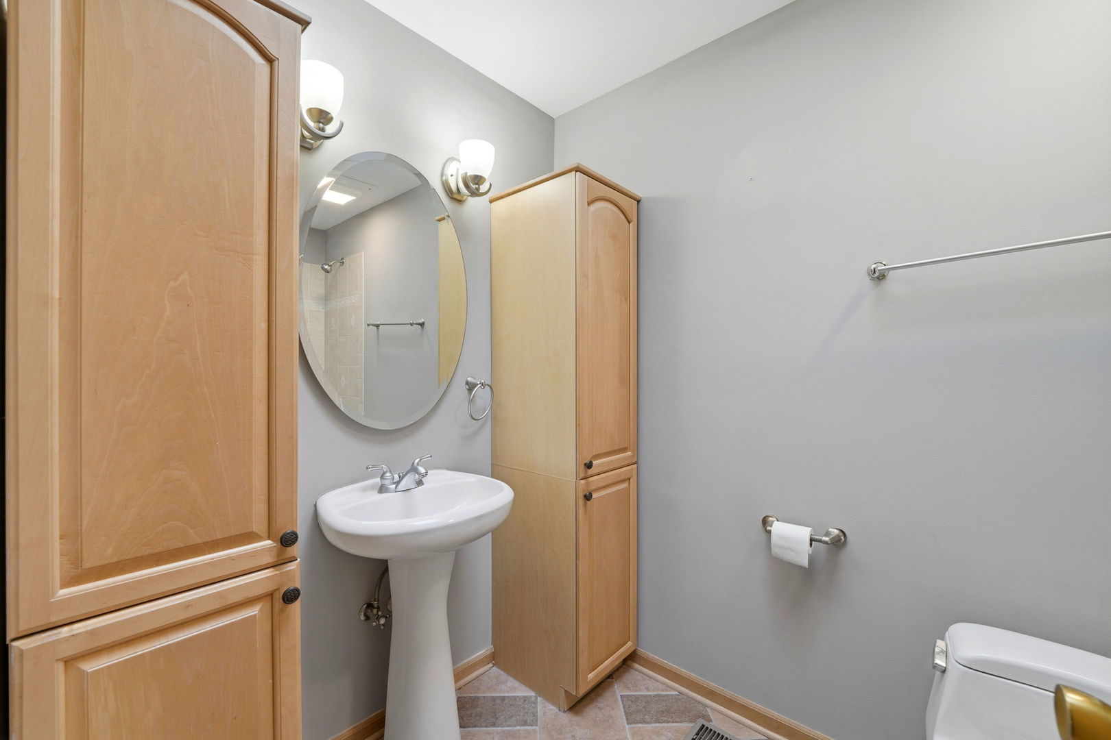 8920 Emerald Court, Hickory Hills, IL 60457