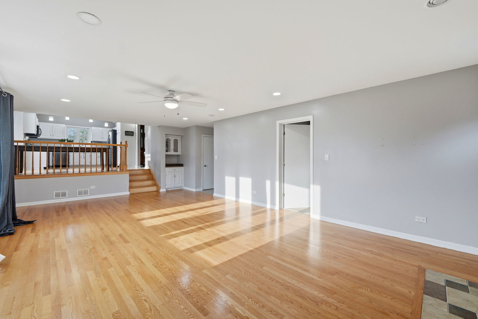 8920 Emerald Court, Hickory Hills, IL 60457