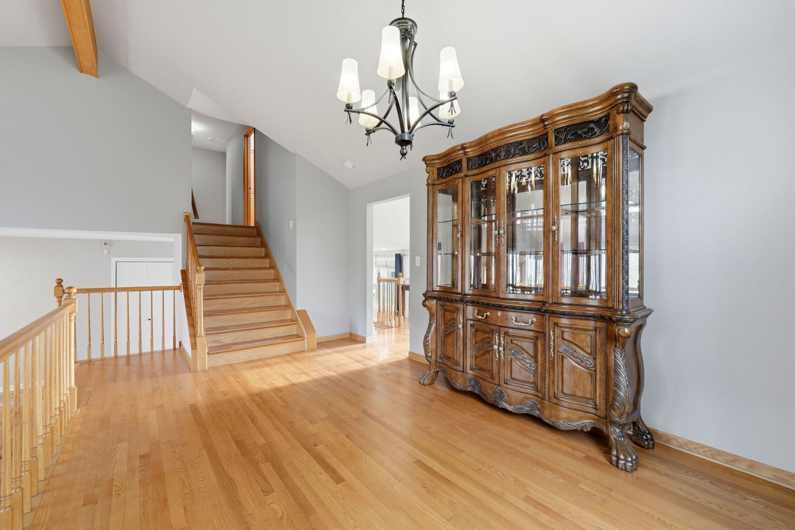 8920 Emerald Court, Hickory Hills, IL 60457