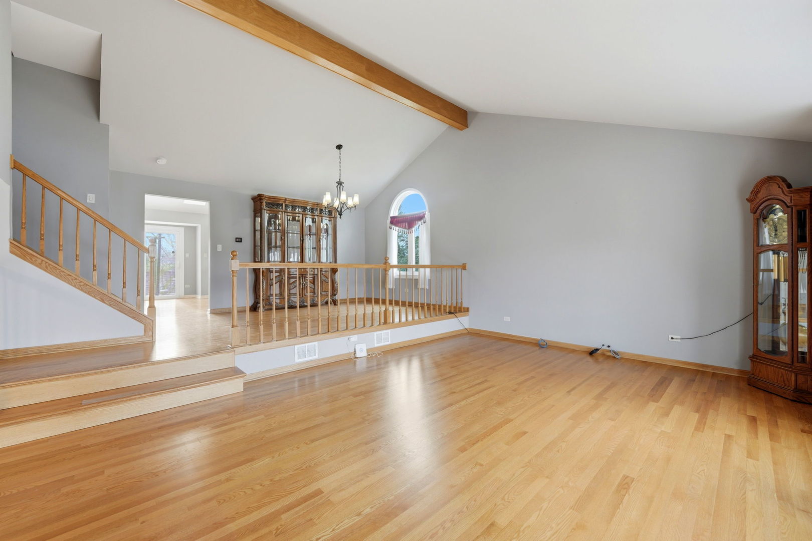 8920 Emerald Court, Hickory Hills, IL 60457