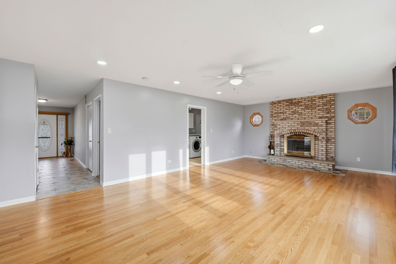 8920 Emerald Court, Hickory Hills, IL 60457