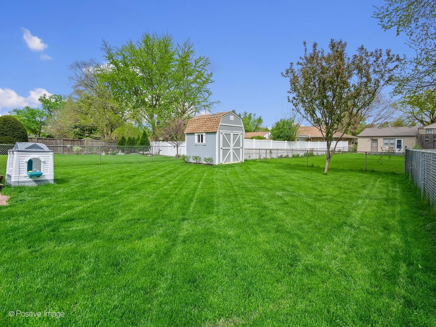 136 Green Valley Drive, Lombard, IL 60148