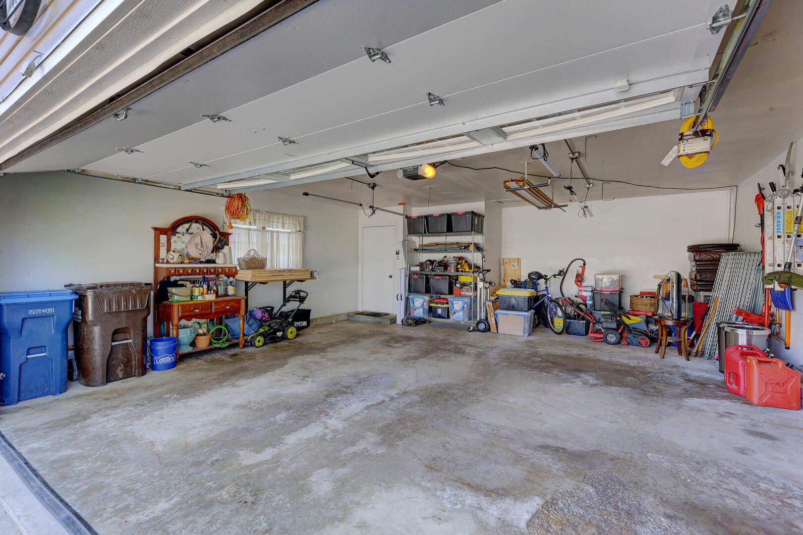 445 Golf Road, Crystal Lake, IL 60014