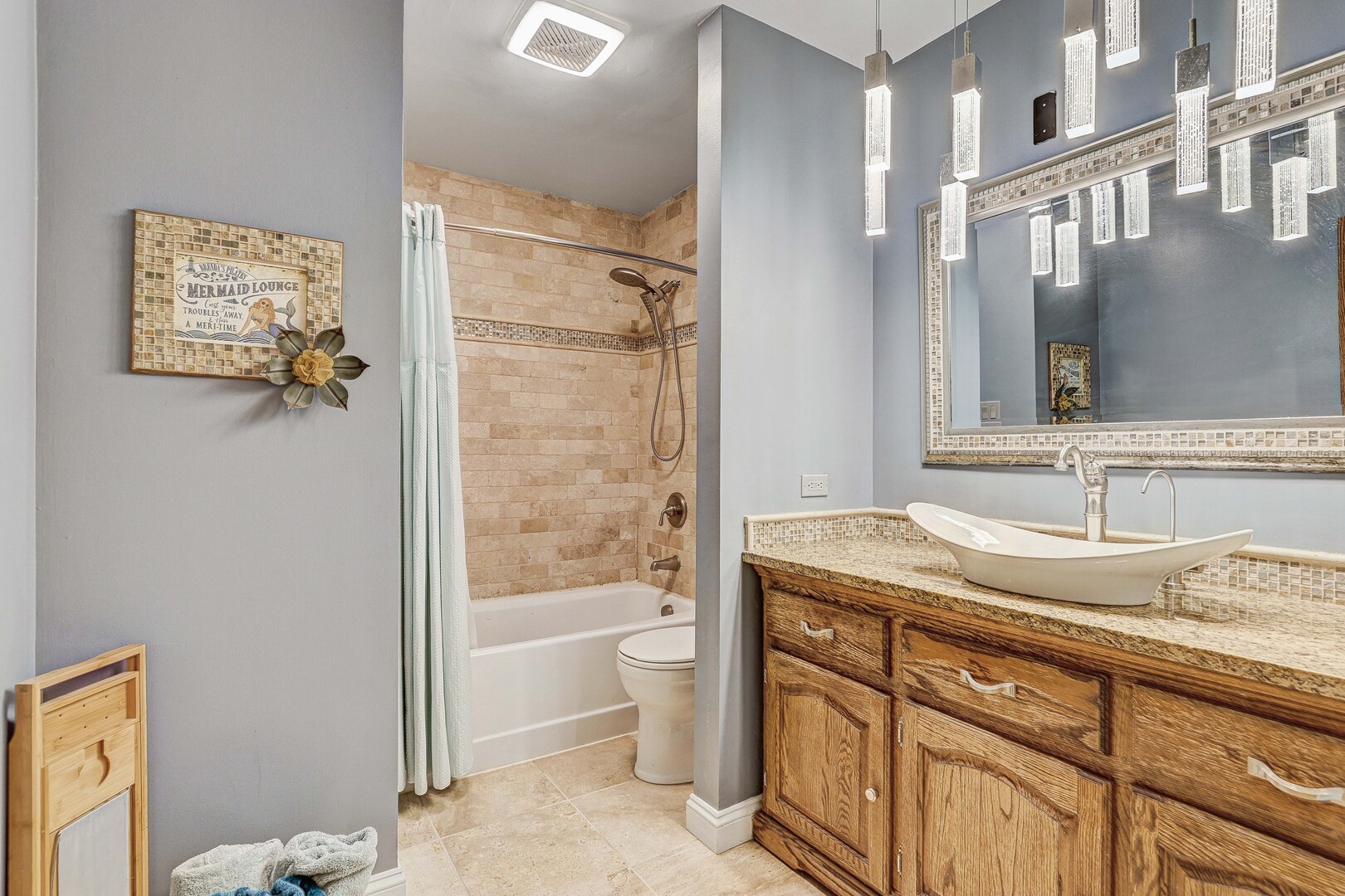 445 Golf Road, Crystal Lake, IL 60014