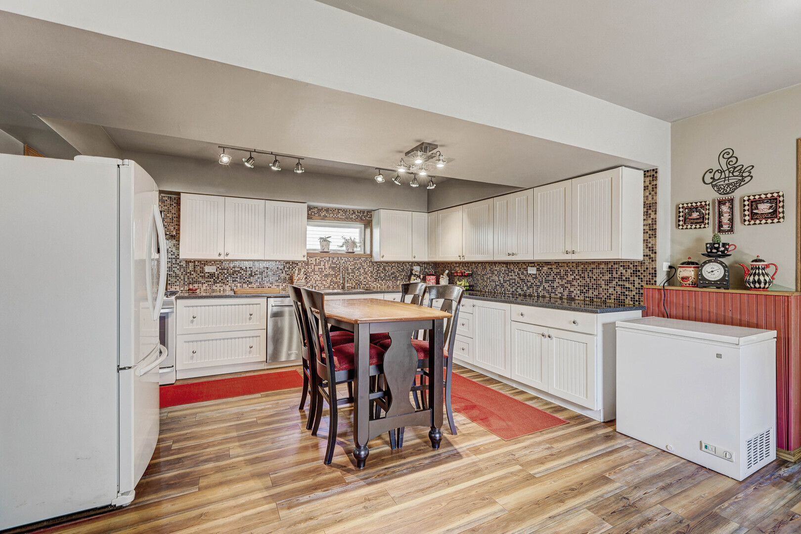 445 Golf Road, Crystal Lake, IL 60014