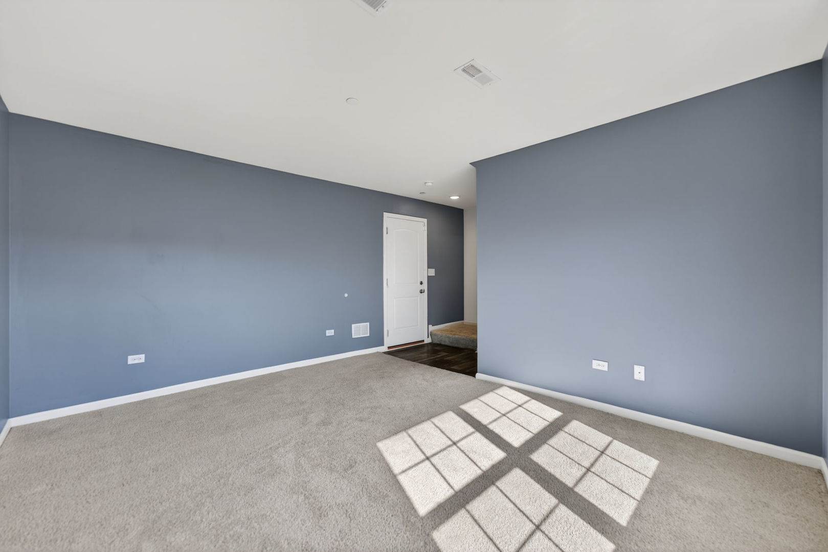 1452 Lakeridge Court, Mundelein, IL 60060