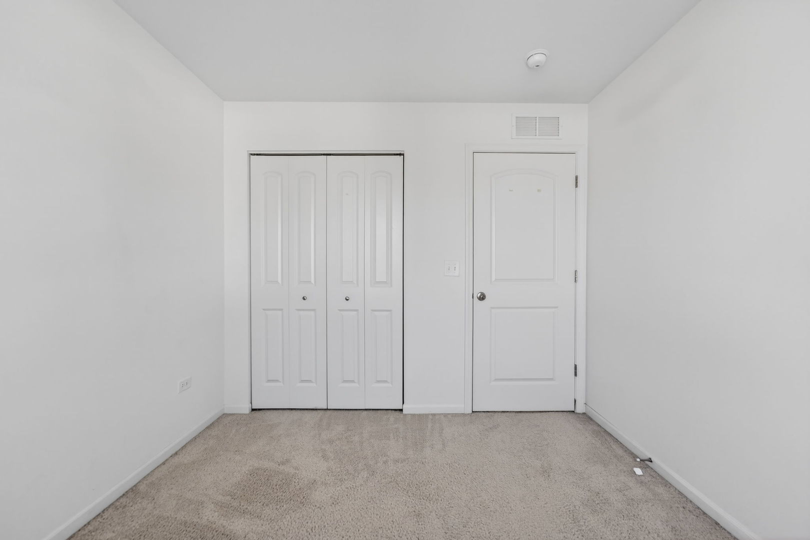 1452 Lakeridge Court, Mundelein, IL 60060