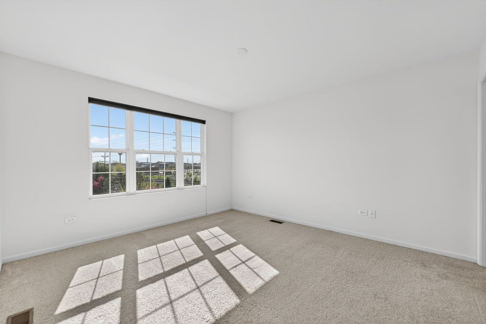 1452 Lakeridge Court, Mundelein, IL 60060