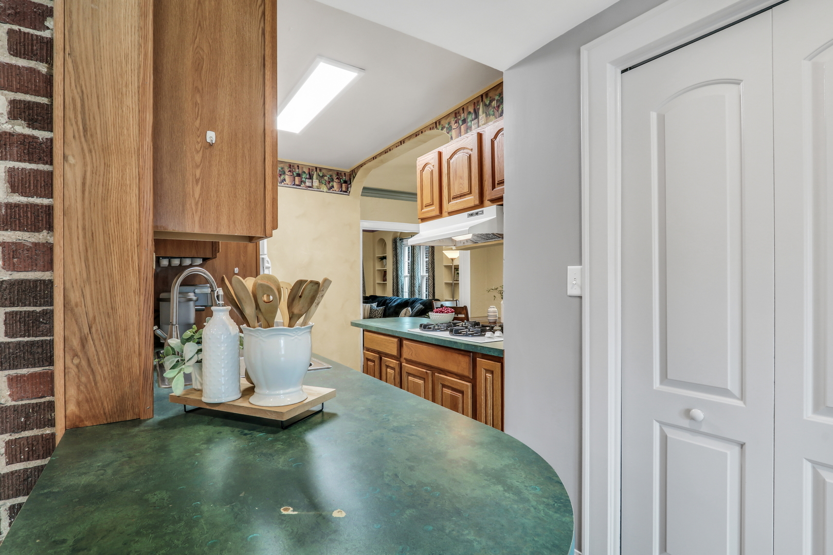 5332 N Latrobe Avenue, Chicago, IL 60630