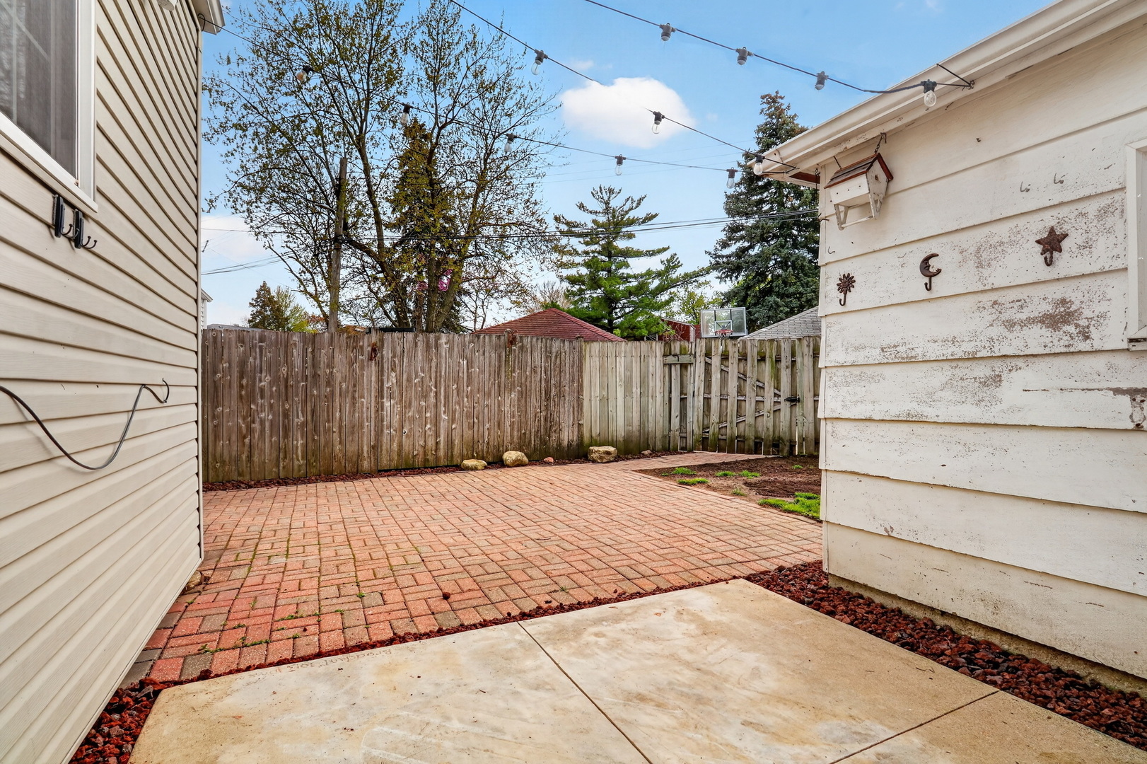 5332 N Latrobe Avenue, Chicago, IL 60630