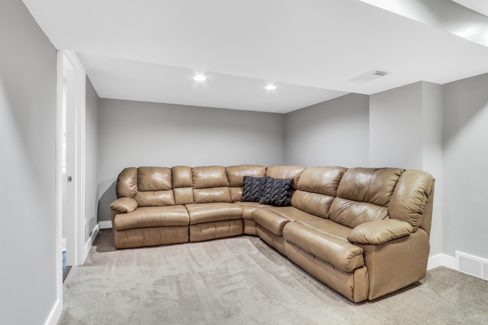 5332 N Latrobe Avenue, Chicago, IL 60630