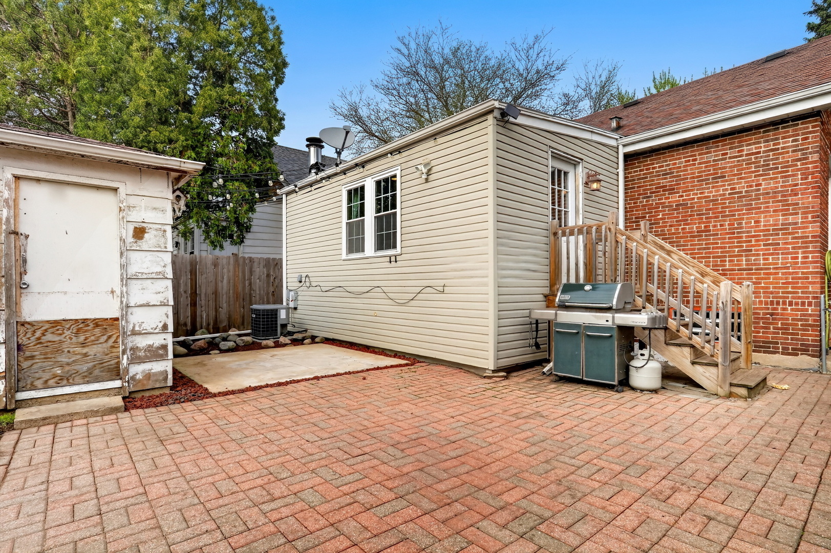 5332 N Latrobe Avenue, Chicago, IL 60630