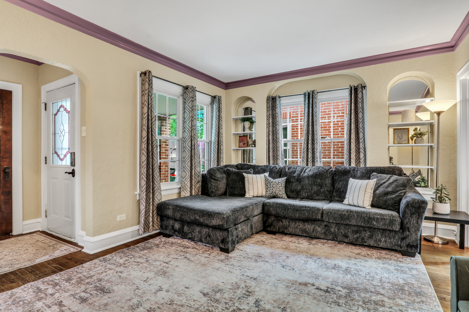 5332 N Latrobe Avenue, Chicago, IL 60630