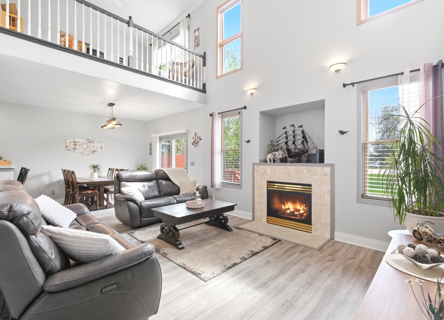 1462 Ridge Drive, Sycamore, IL 60178