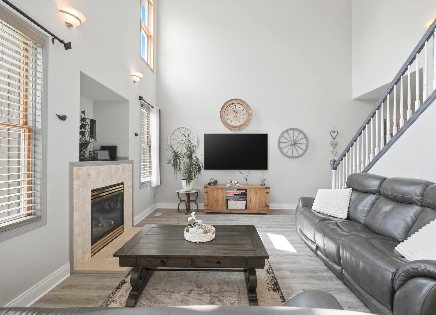 1462 Ridge Drive, Sycamore, IL 60178