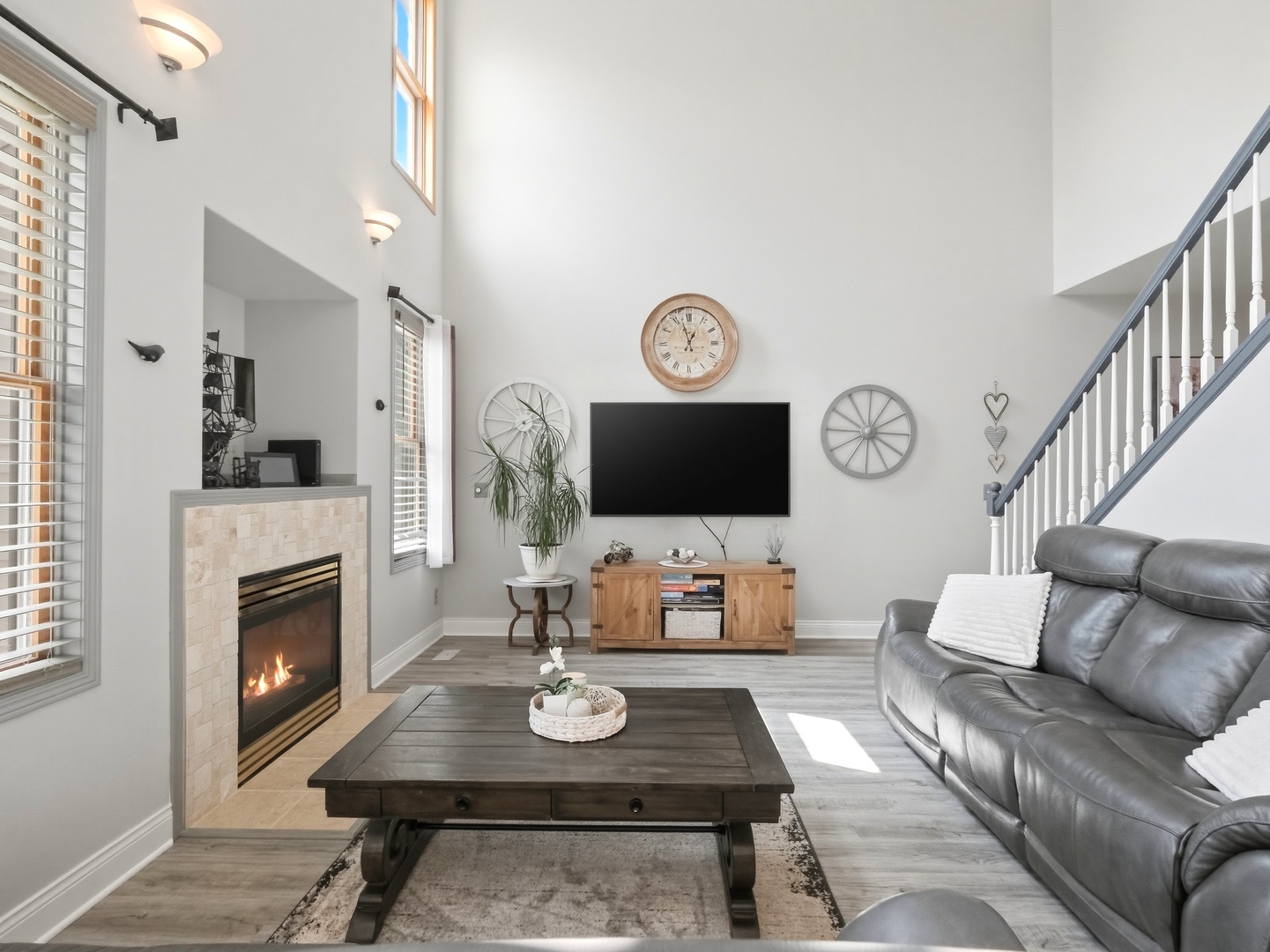 1462 Ridge Drive, Sycamore, IL 60178