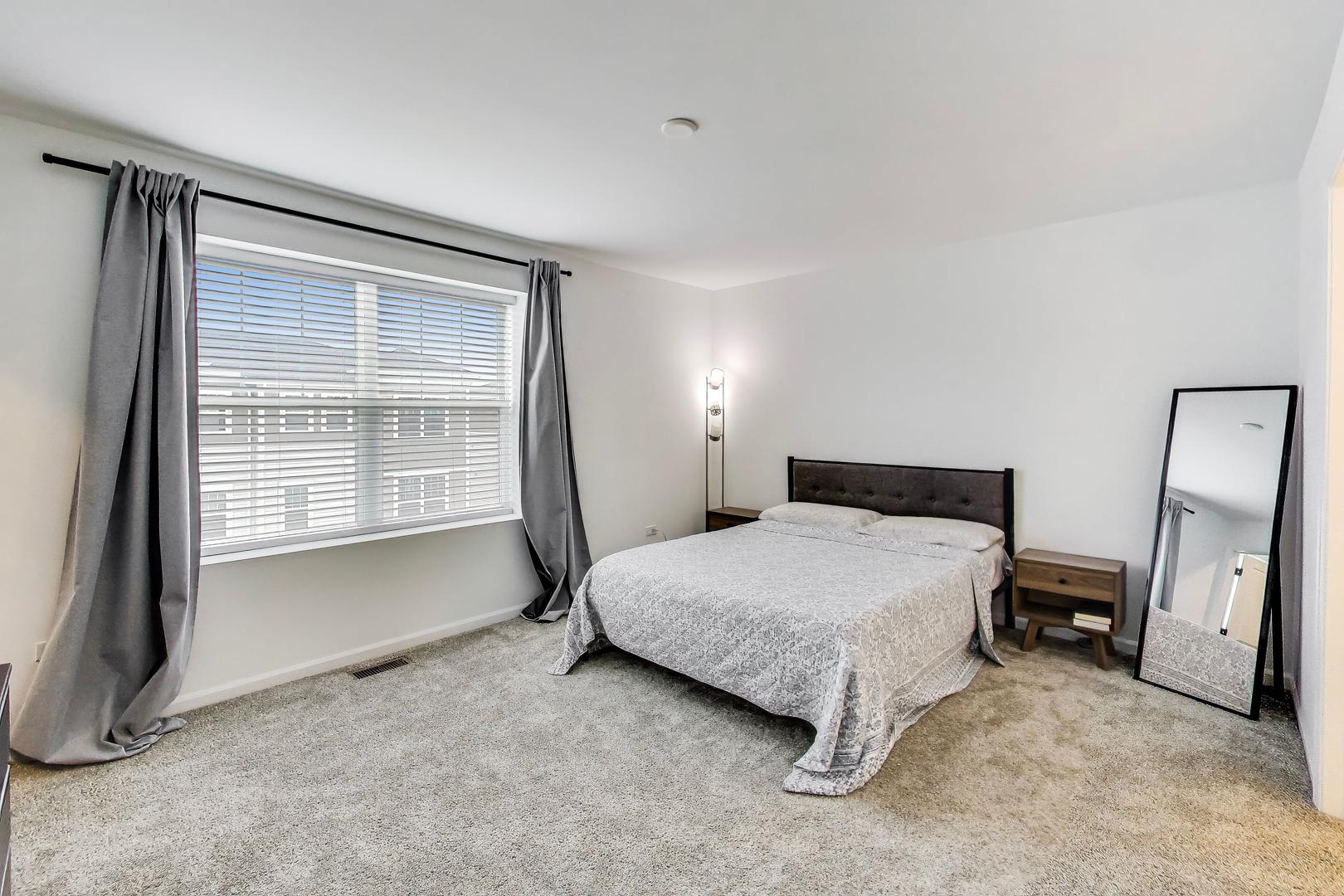 1541 Cooper Street, Des Plaines, IL 60018