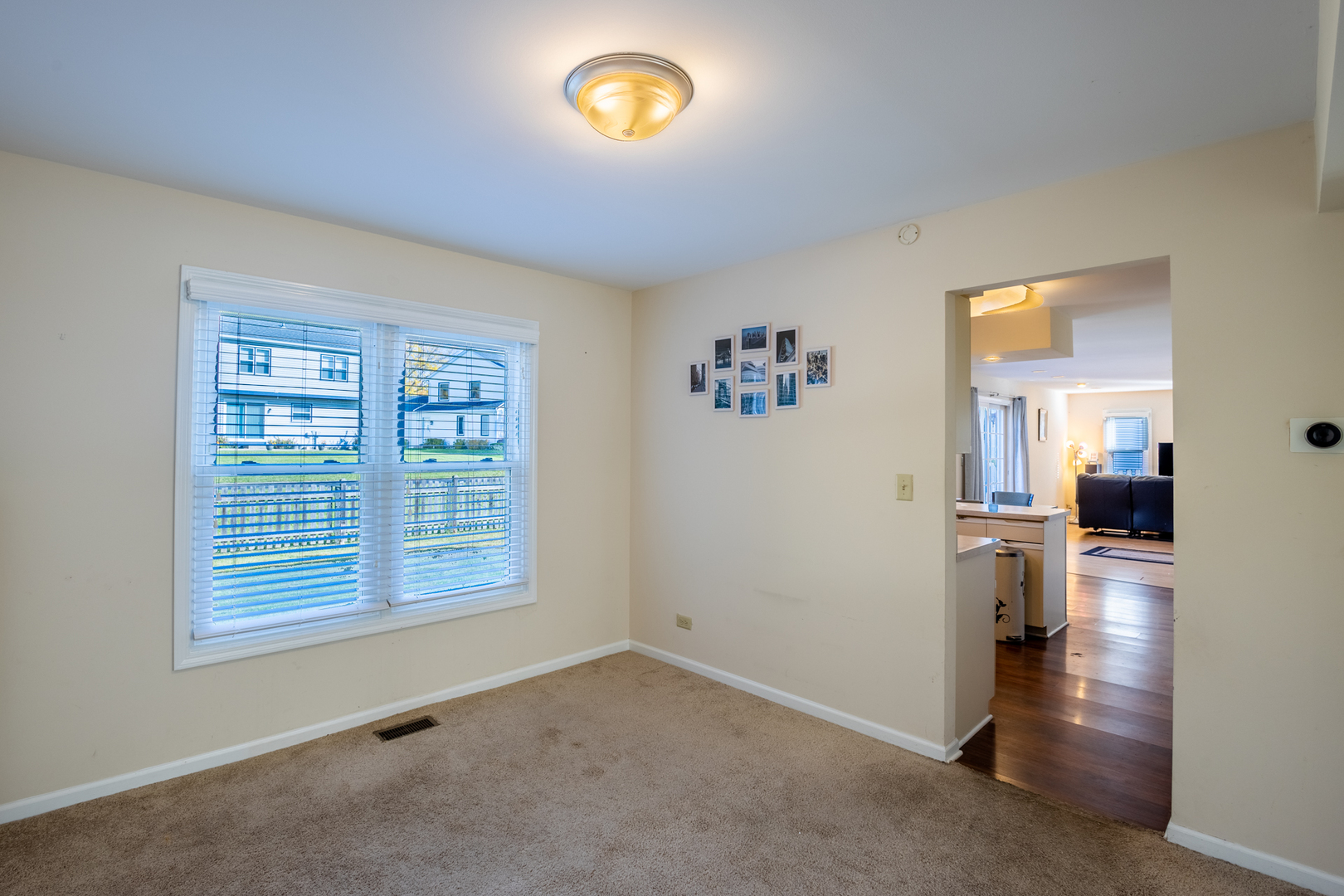 331 E Fox Hill Drive, Buffalo Grove, IL 60089