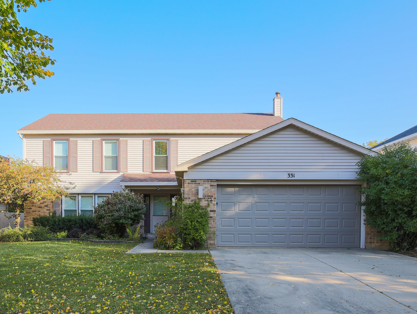 331 E Fox Hill Drive, Buffalo Grove, IL 60089