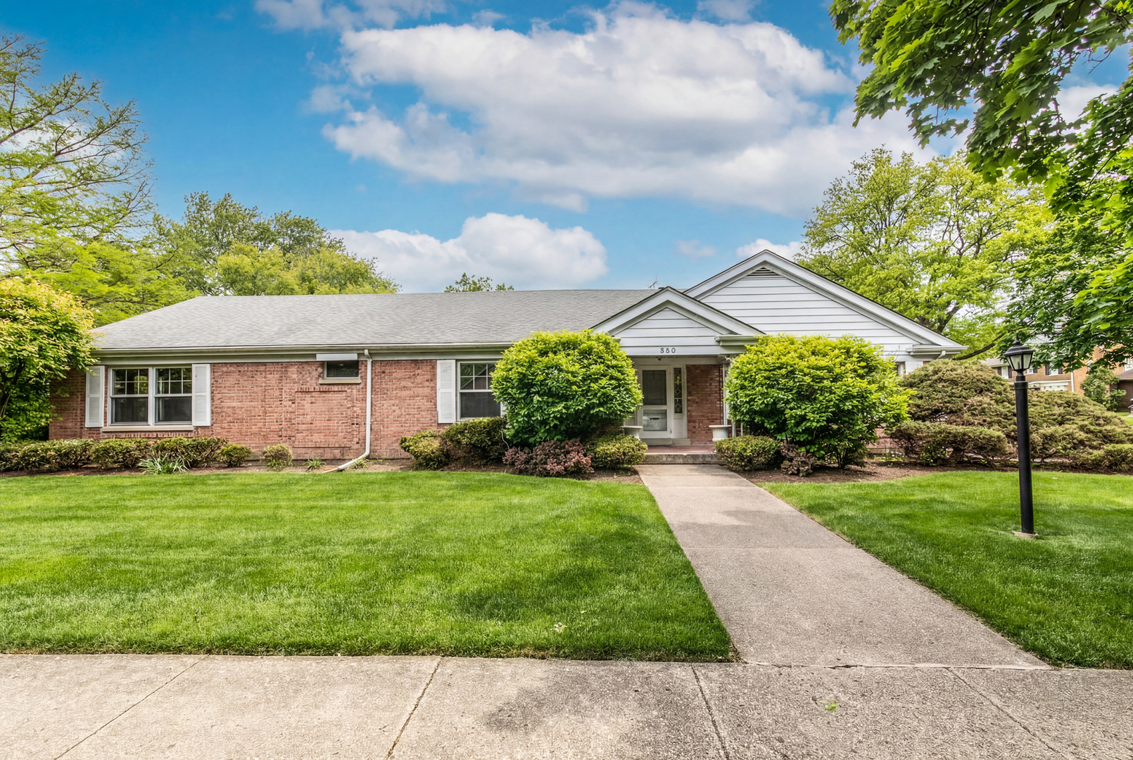 200 Cherry Street, Park Ridge, IL 60068