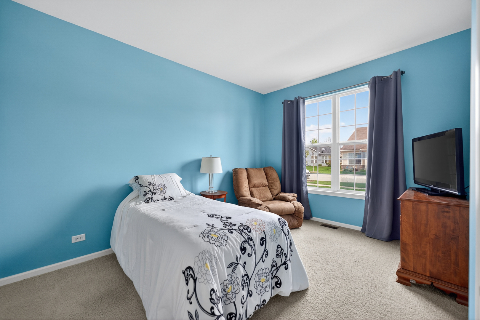 1682 Francis Drive, Pingree Grove, IL 60140