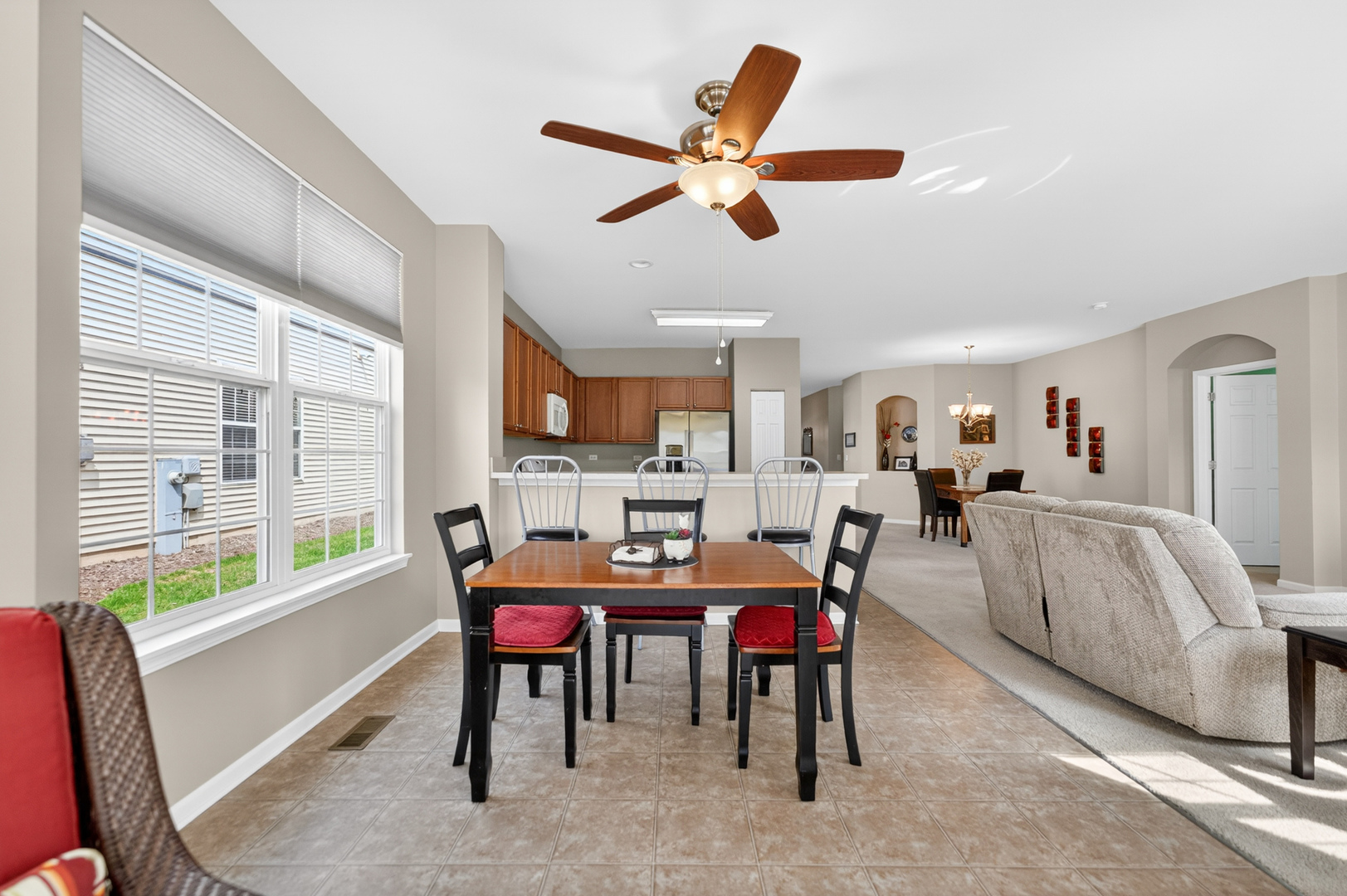 1682 Francis Drive, Pingree Grove, IL 60140