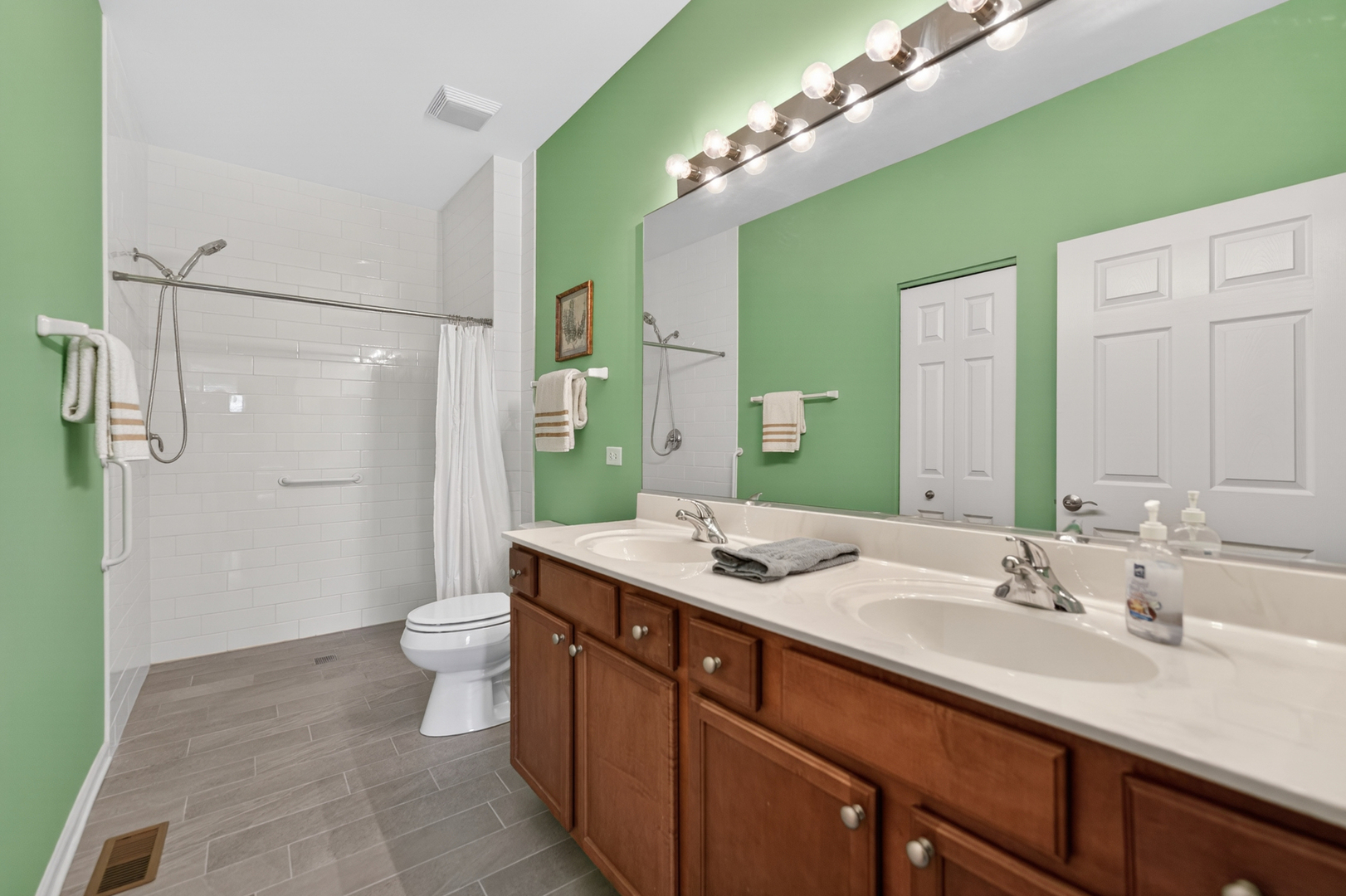 1682 Francis Drive, Pingree Grove, IL 60140