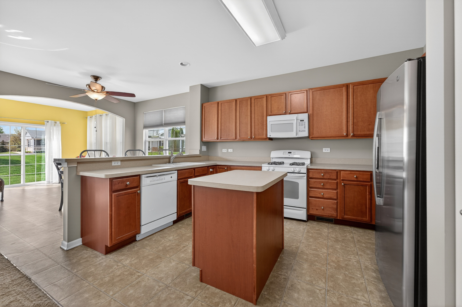 1682 Francis Drive, Pingree Grove, IL 60140