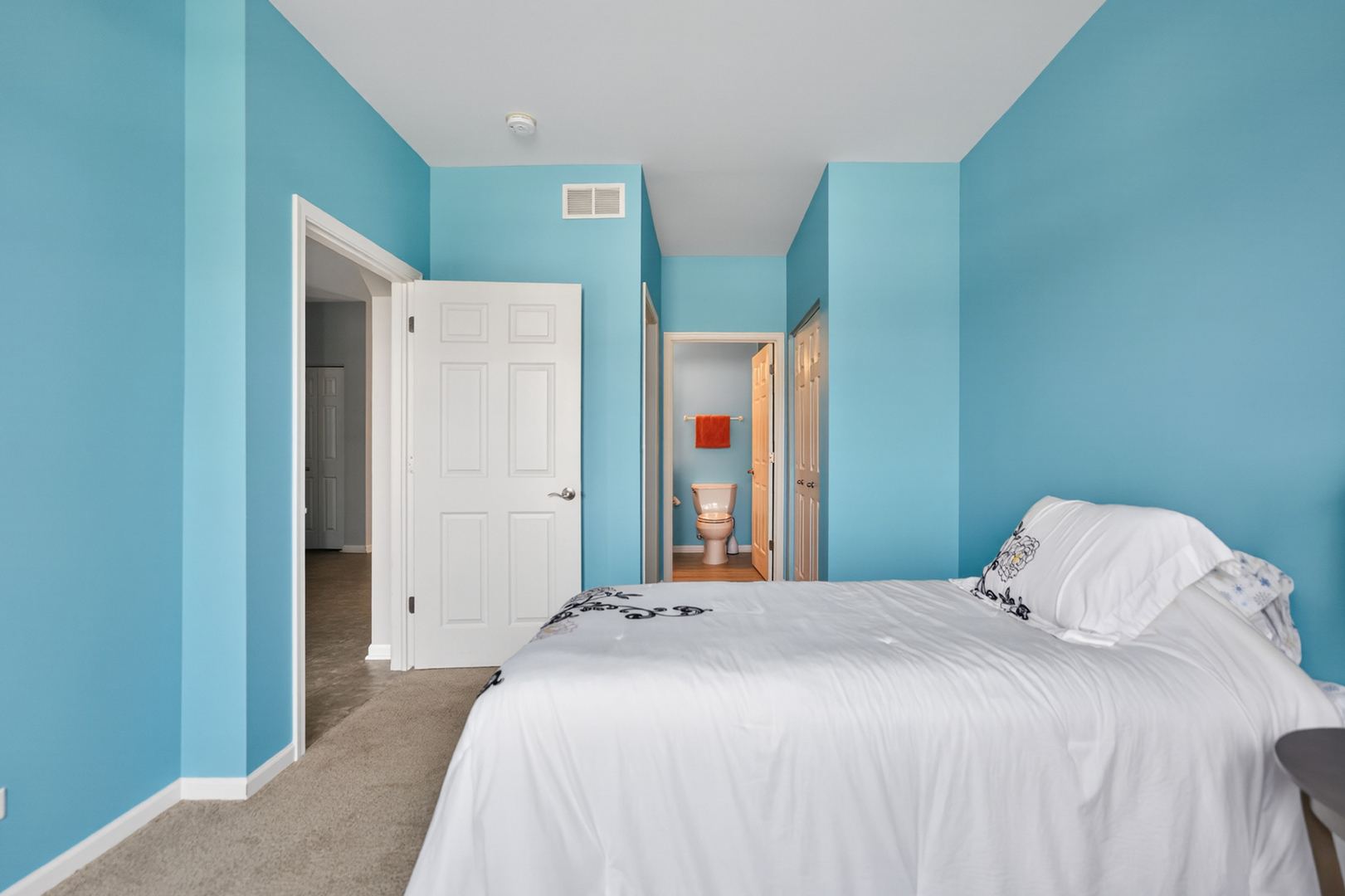 1682 Francis Drive, Pingree Grove, IL 60140