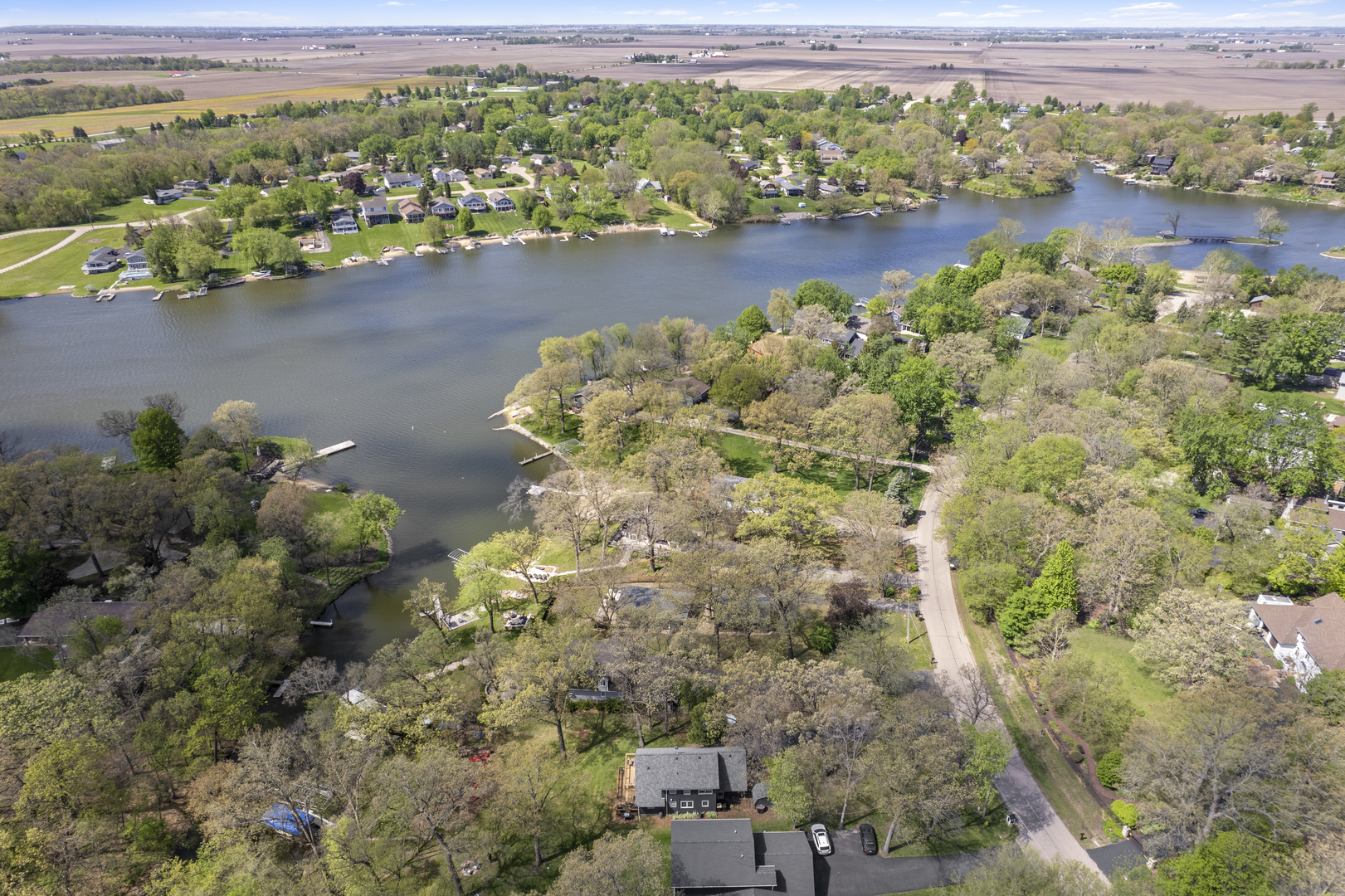 795 Lake Holiday Drive, Lake Holiday, IL 60548