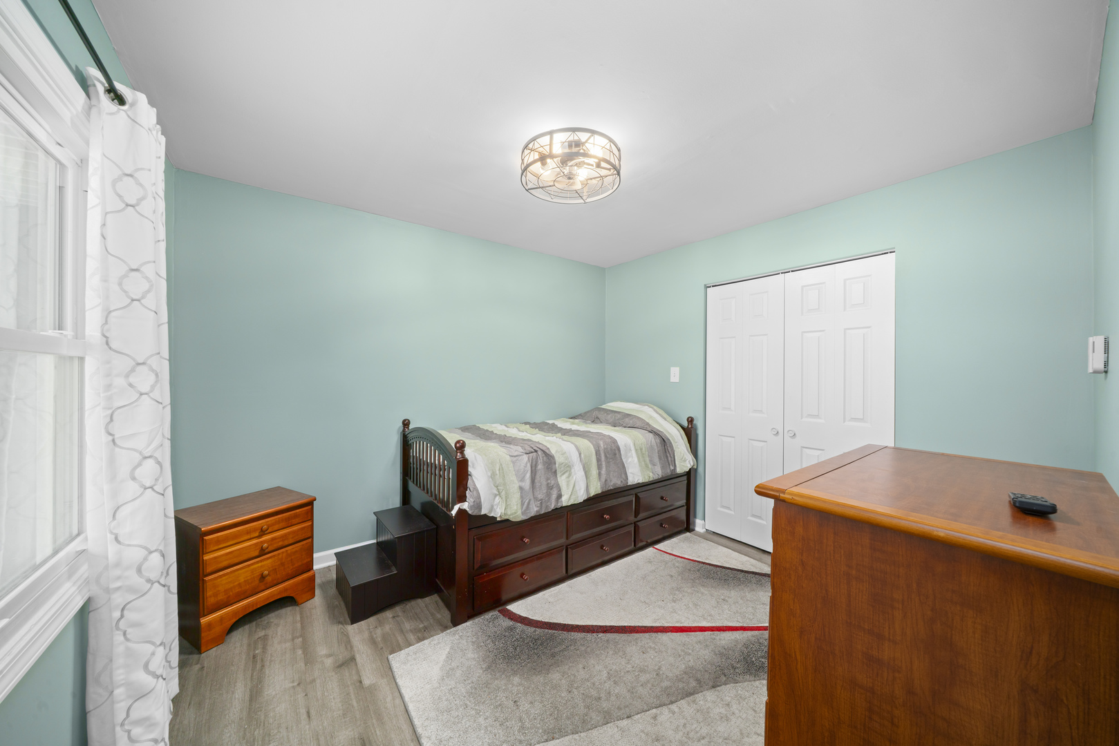 795 Lake Holiday Drive, Lake Holiday, IL 60548