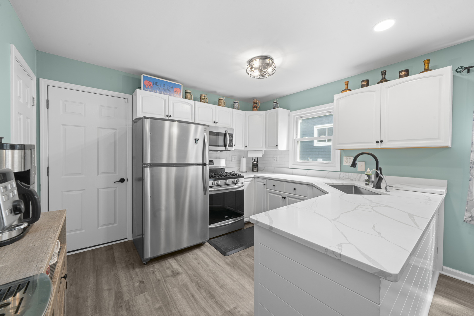 795 Lake Holiday Drive, Lake Holiday, IL 60548