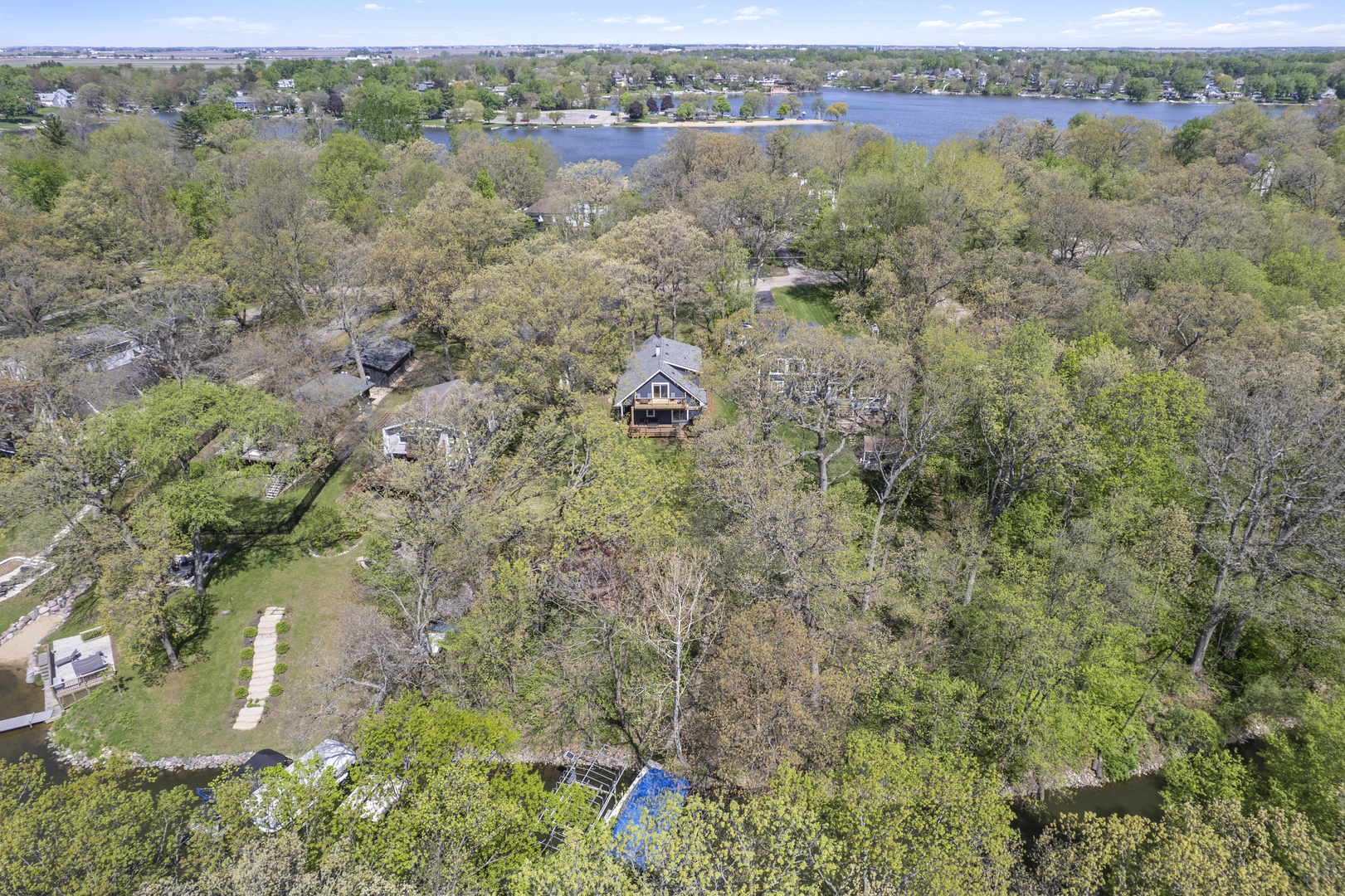 795 Lake Holiday Drive, Lake Holiday, IL 60548