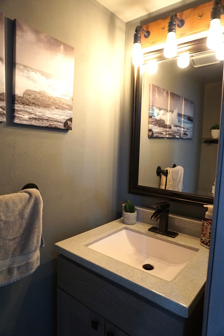 Streamwood, IL 60107