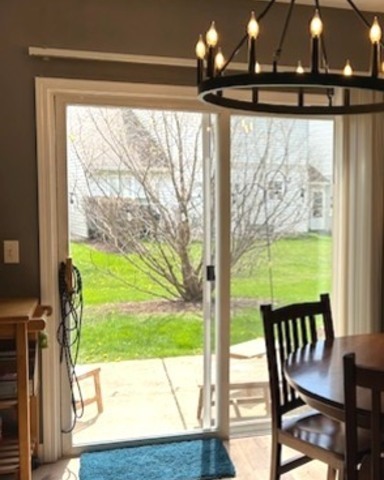 1431 W SPLIT OAK Circle, Round Lake Beach, IL 60073