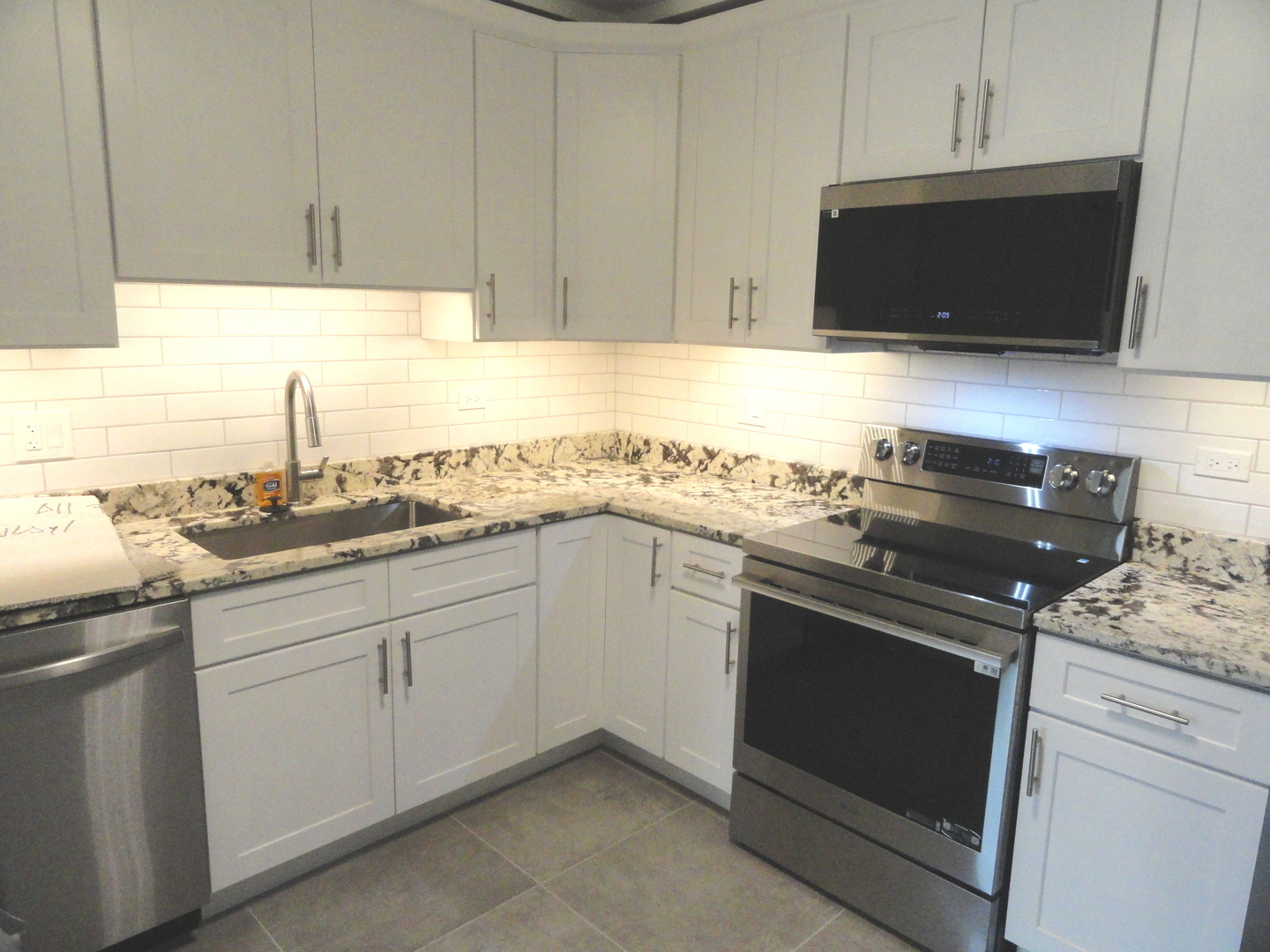 9907 W 58th Street #1, Countryside, IL 60525