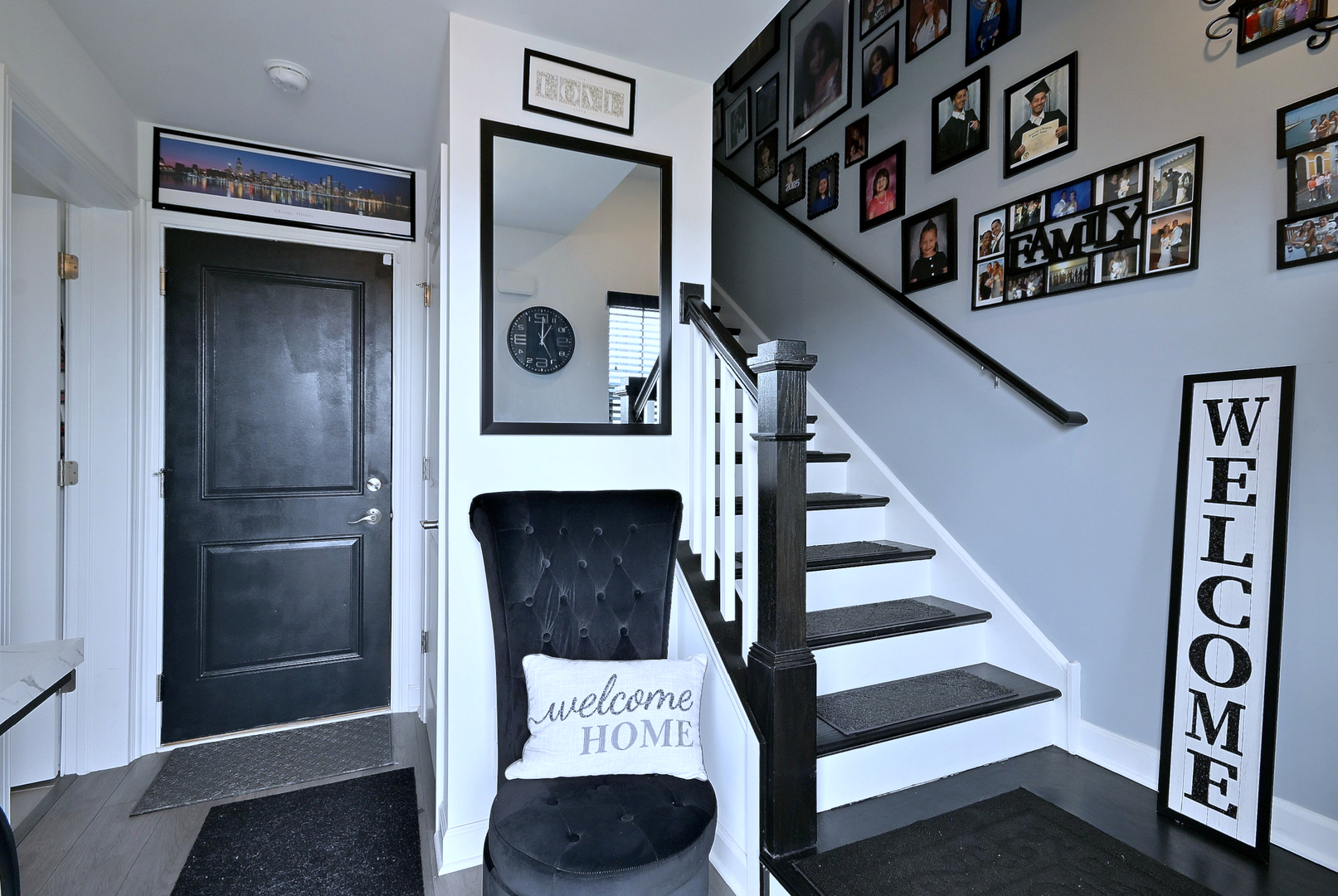 1538 Times Drive, Des Plaines, IL 60018