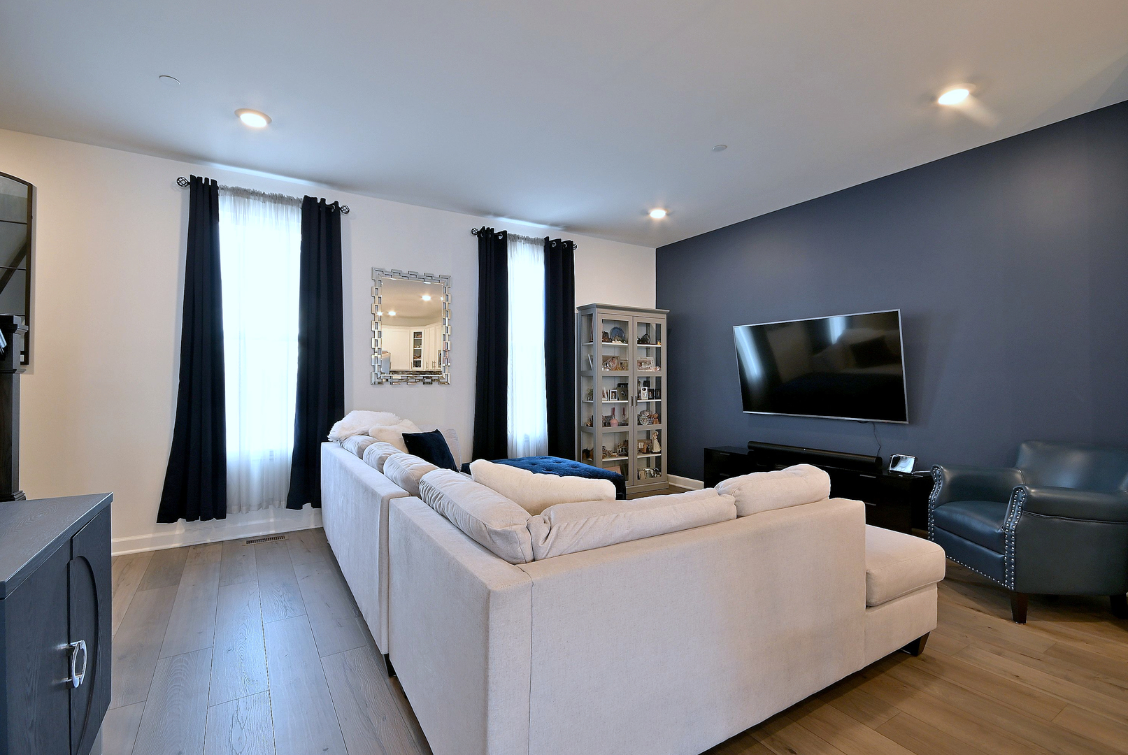 1538 Times Drive, Des Plaines, IL 60018