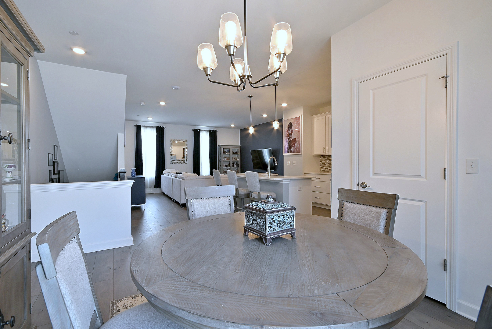 1538 Times Drive, Des Plaines, IL 60018